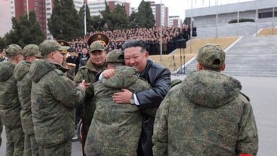 Korea Utara Selenggarakan Upacara Penyambutan Pasukan Kembali dari Rusia