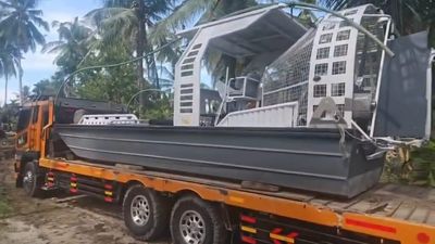 Polri Turunkan Swamp Boat Gratis untuk Warga Terdampak Bencana di Bireuen