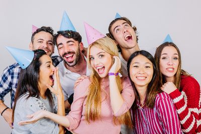 25 Ucapan Selamat Tahun Baru 2026 yang Lucu dan Penuh Makna