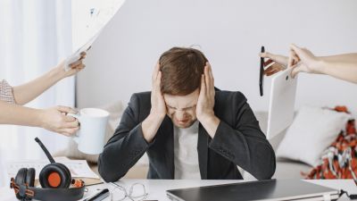 Mengapa Waktu Terasa Lebih Cepat Saat Kita Sibuk?