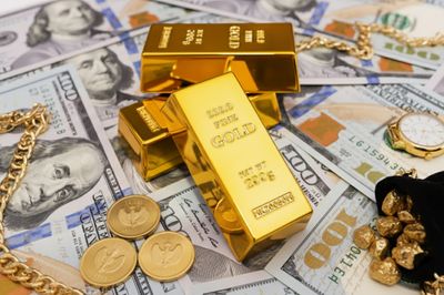 Harga Emas dan Logam Mulia Turun Setelah Lonjakan Tinggi, Begini Sebabnya`