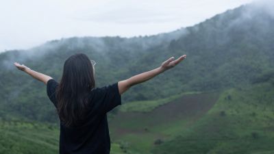 Menghentikan Kebiasaan Membandingkan Diri untuk Meningkatkan Kesejahteraan