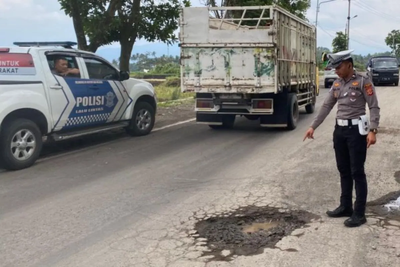 Polres Garut Petakan Jalan Rusak Jelang Libur Natal dan Tahun Baru