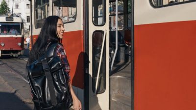 Tips Menghindari Kehilangan Barang Saat Menggunakan Transportasi Umum