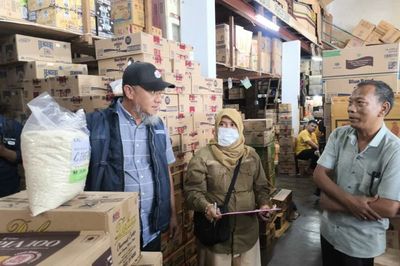 Sidak BBPOM Gorontalo Jelang Nataru: 917 Produk Kedaluwarsa Masih Mejeng di Etalase