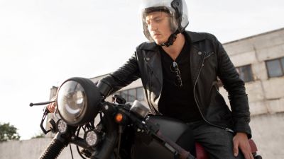 Memilih Outfit yang Tepat untuk Berkendara Motor di Liburan