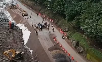 Akses Sumbar–Riau Mulai Pulih, Jalan Lembah Anai Dibuka Terbatas Jelang Nataru