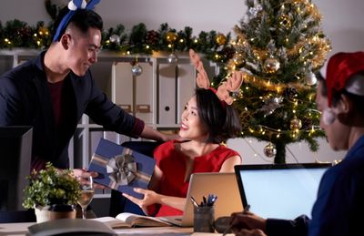 7 Bisnis Paling Banyak Diminati Jelang Libur Natal dan Tahun Baru 2025, Berpotensi Cuan!