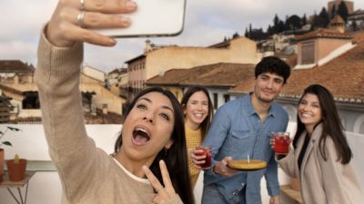 Lindungi Media Sosial Kamu Selama Liburan: Tips Praktis