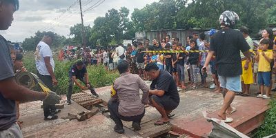 Ditemukan di Bawah Kanopi, Masyarakat Bitung Timur Dikejutkan Dengan Penemuan Jenazah