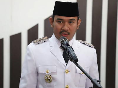 Dulu Dijuluki Si Raja Bongkar , Bupati Bekasi Ade Kuswara Kini Tersangka Kasus Suap Proyek