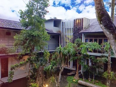 7 Villa di Bogor Bujet Rp 500 Ribuan Buat Rame-rame Sekeluarga & Dekat Wisata Curug