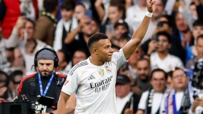 Kylian Mbappe Rayakan Gol Bersejarah dengan Gaya Cristiano Ronaldo di Ulang Tahunnya