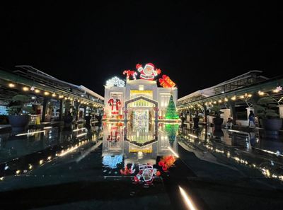 KAI Daop 6 Manjakan 7 Juta Wisatawan Dengan Hadirkan Nuansa Natal dan Livery Kereta, Wisatawan Makin Betah