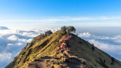 Gunung Rinjani Ditutup Sementara Karena Cuaca Buruk