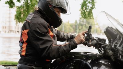 Persiapan Penting Sebelum Touring Akhir Tahun dengan Motor