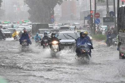Tips Menghadapi Cuaca Ekstrem di Kalimantan Selatan Selama Libur Nataru 2025