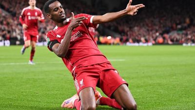 Pembaruan Terbaru Cedera Alexander Isak Pasca Operasi Pergelangan Kaki