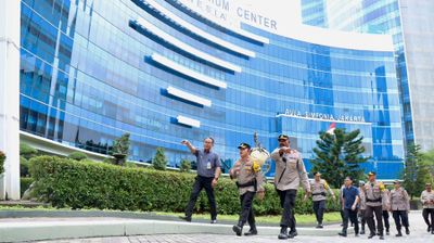 Cek Pengamanan Gereja Kemayoran, Kapolres Minta Personel Tak Kosongkan Pospam
