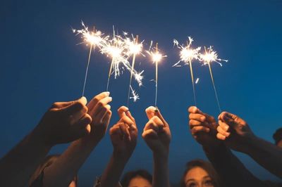 Bikin Baper dan Haru, Ini 20 Ucapan Natal dan Tahun Baru untuk Pasangan Maupun Sahabat