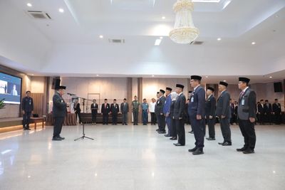 Lantik Pejabat Tinggi Pratama, Administrator, dan Pengawas, Gubernur Hidayat Arsani: Jadilah Pemimpin yang Inspiratif