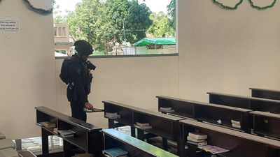 Gegana Polda Banten Lakukan Sterilisasi Gereja Kristus Raja Serang