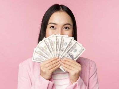 6 Shio yang Diprediksi Bakal Kaya Raya di Tahun 2026, Rezekinya Datang Tak Terduga!