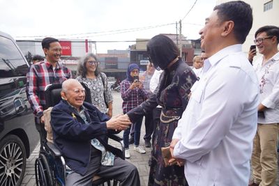 Prof. Emil Salim Apresiasi Potensi Alam dan Kreativitas Masyarakat Garut