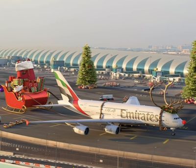 Liburan Mewah! Emirates Sulap Pesawat A380 ala Kereta Santa yang Menggemaskan, Bikin Heboh Jagat Maya