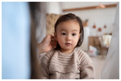Bun! Ini 6 Cara Memilih Anting untuk Bayi yang Aman dan Gak Gampang Hilang