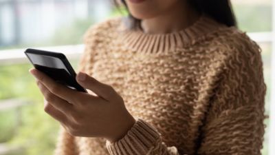 Mengapa Keterbukaan di Internet Lebih Tinggi Dibandingkan Kehidupan Sehari-hari?