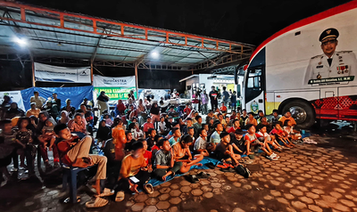 Pulihkan Semangat Pengungsi, Pemprov Sumut Gelar Nonton Bareng di Pos Batuhula