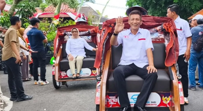 100 Pengemudi Becak di Blora Dapat Angin Segar , Terima Bantuan Becak Listrik dari Presiden