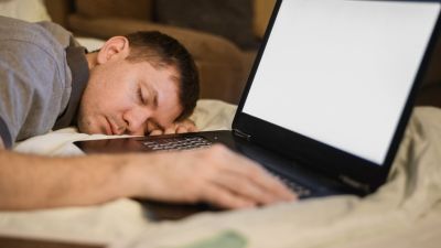 Memahami Perbedaan Antara Mode Sleep dan Shutdown pada Laptop