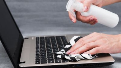 Mengungkap Bahaya Keyboard Kotor dan Pentingnya Kebersihan Laptop