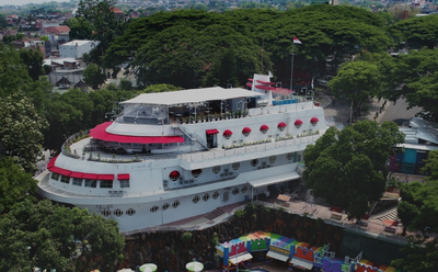 Menginap Rasa Berlayar. Daya Tarik Hotel Kapal Sengkaling Malang