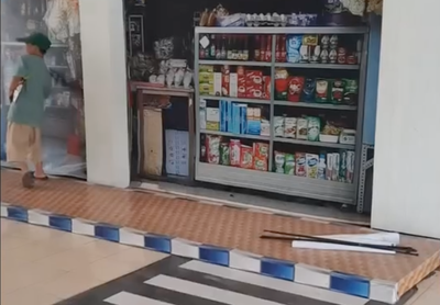 Toko yang Tidak Pernah Ada. Anomali Visual di Terminal Hamid Rusdi Bikin Orang Terkecoh