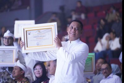 Pemkab Bekasi Kembali Raih Predikat Kabupaten Informatif 2025