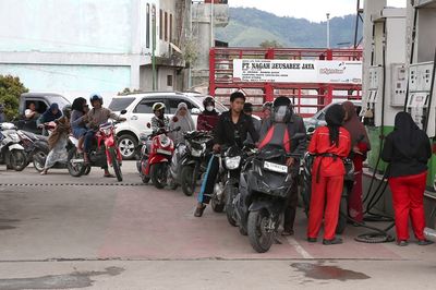 Harga BBM Turun Serentak per 1 Januari 2026, Pertamina hingga SPBU Swasta Lakukan Penyesuaian
