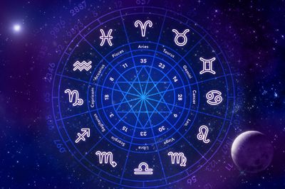 Ramalan Zodiak Februari 2026: Awal Baru, Keberanian, dan Kejujuran Diri
