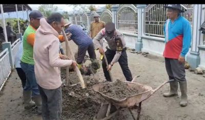 Aksi Cepat Pascabencana: Masjid Syuhada Bener Meriah Dibersihkan Bersama