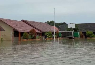 SMPN 25 Kota Serang Terendam Banjir Proses KBM Terganggu