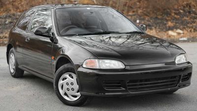 Dear Pemula! Ini 5 Tips Aman Beli Honda Civic Genio Bekas Supaya Gak Ketipu Cover yang Mulus