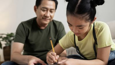Menyeimbangkan Kesehatan Fisik dan Emosional Anak: Panduan untuk Orang Tua