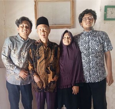 Lika - Liku Perjuangan Anak Petani Asal Purworejo Raih IPK 4,00 di UNY, Rohmat Wibowo Buktikan KIP Kuliah Buka Akses Prestasi