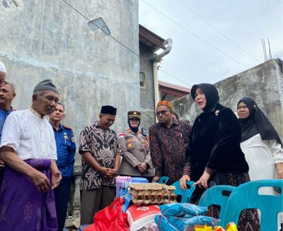 Kebakaran 3 Rumah di Neusu: Wali Kota Illiza Datang Bawa Bantuan Masa Panik