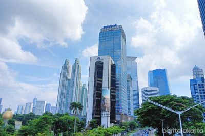 Prakiraan Cuaca Jakarta 18 April 2026: Cerah Berawan Hingga Hujan Ringan di Akhir Pekan