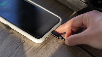 Memahami Teknologi Pengisian Daya Cepat pada Smartphone