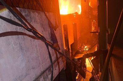 Kebakaran di Tambora Jakbar, Api Hanguskan 14 Rumah dan Satu Bangunan konveksi