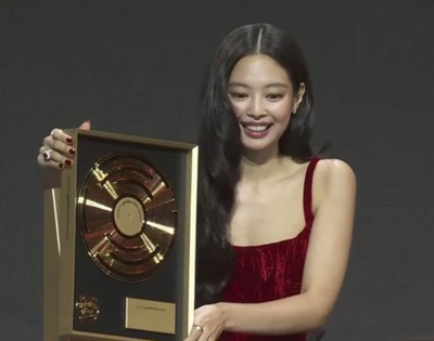 Jennie Blackpink Bersinar di Golden Disk Awards 2026, Terima Dua Penghargaan Besar